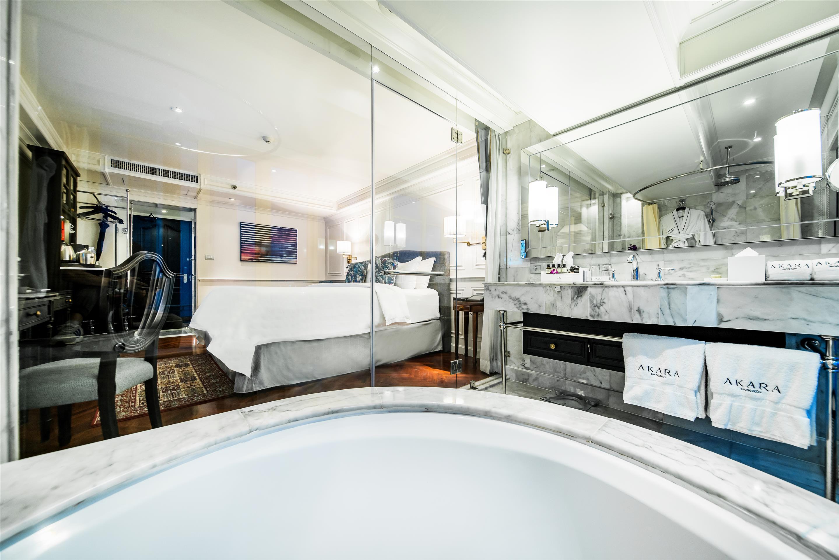 Akara Deluxe Twin Room
