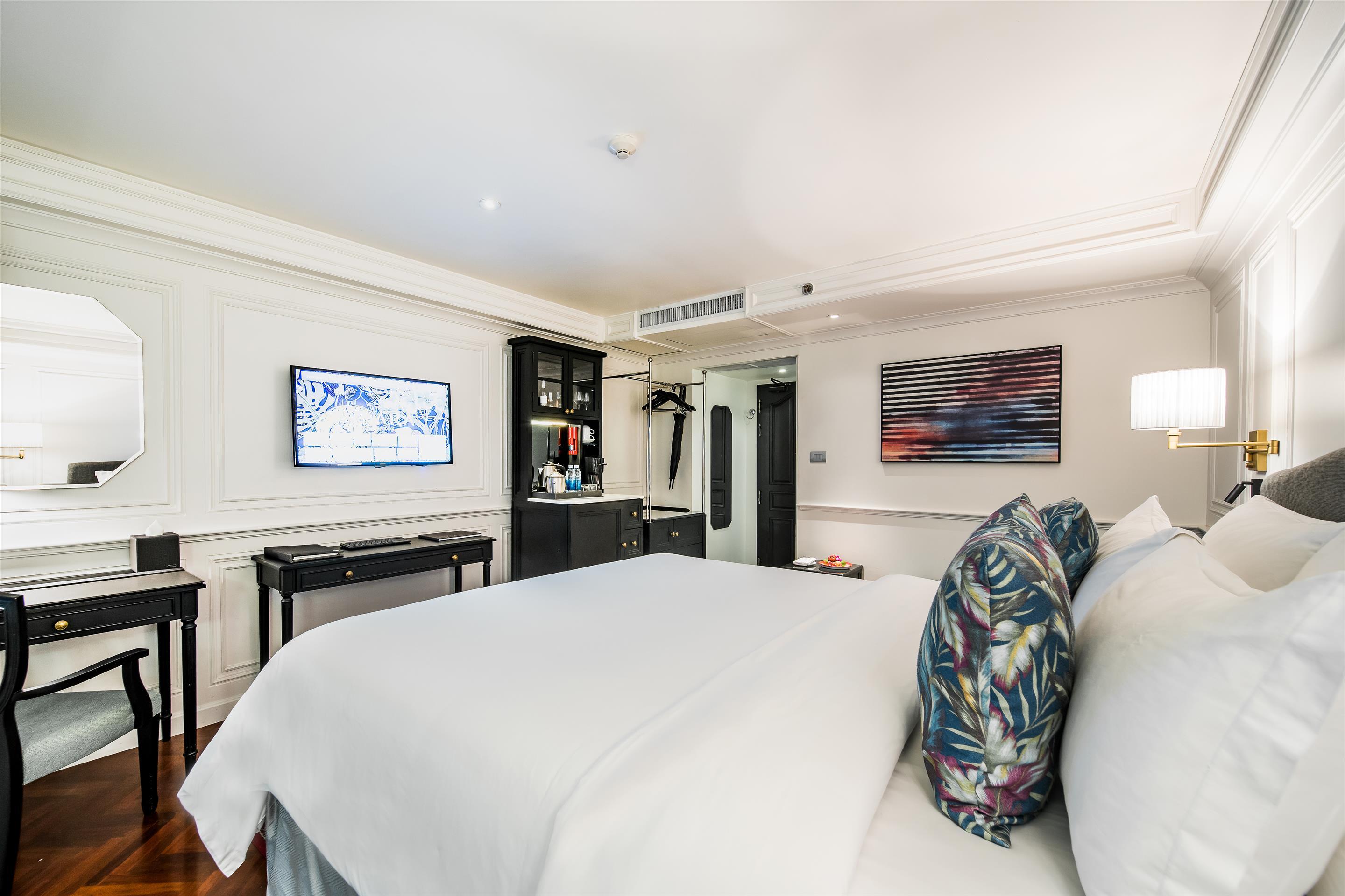Akara Deluxe King Room